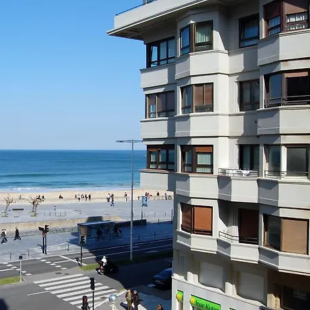 Playa Gros - Ib. * San Sebastian